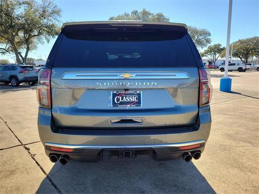 2023 Chevrolet Suburban Premier