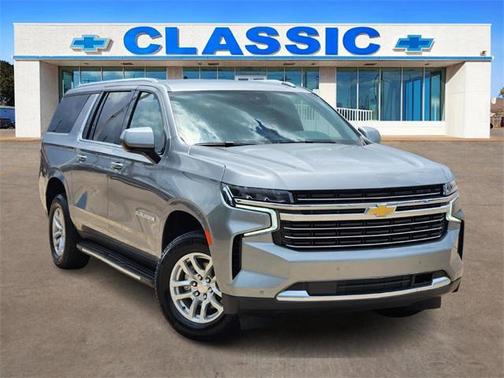 2023 Chevrolet Suburban LT