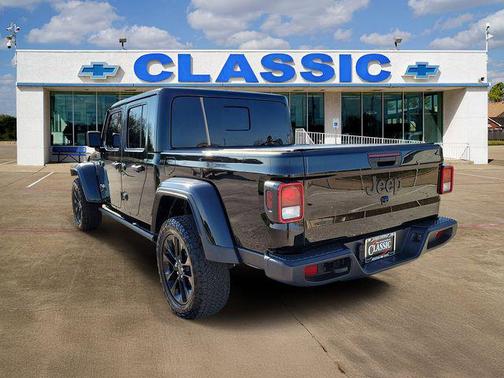 2025 Jeep Gladiator Nighthawk