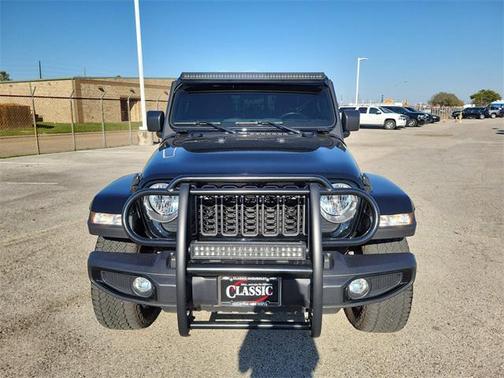 2025 Jeep Gladiator Nighthawk