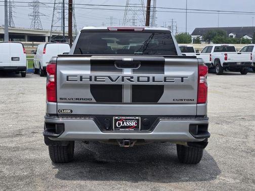 Sterling Grey Metallic 2024 Chevrolet Silverado 1500 Custom