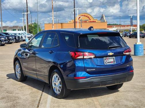 2022 Chevrolet Equinox LS