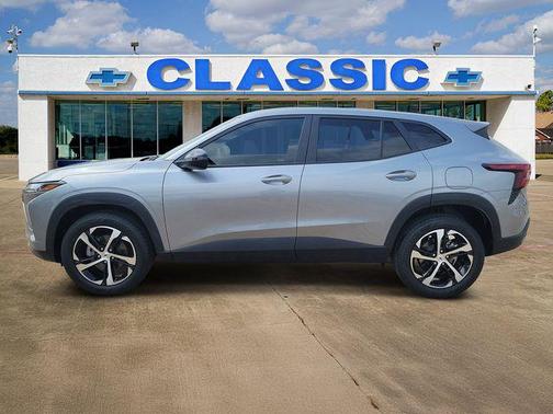 Sterling Gray Metallic 2025 Chevrolet Trax FWD 1RS
