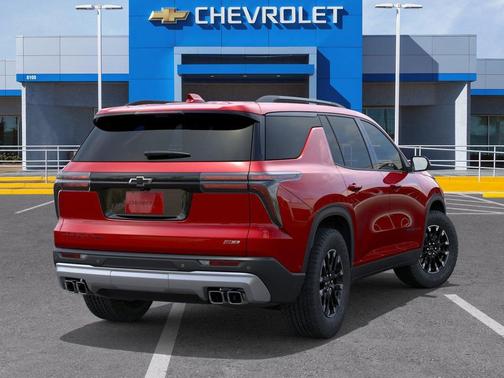 Radiant Red Tintcoat 2026 Chevrolet Traverse AWD Z71