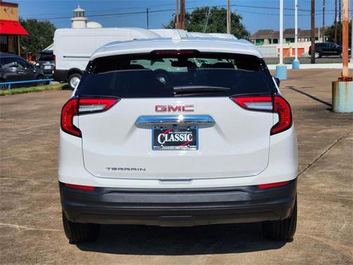 2024 GMC Terrain SLE