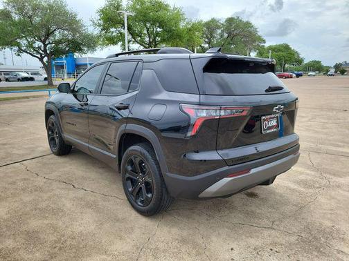 Mosaic Black Metallic 2025 Chevrolet Equinox 1LT