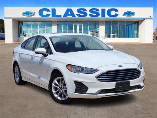 2020 Ford Fusion SE
