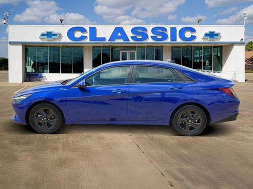 Intense Blue 2022 Hyundai ELANTRA SEL