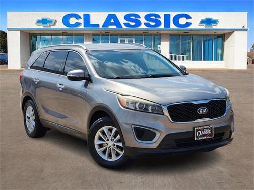2016 Kia Sorento LX