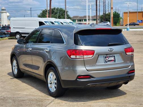 2016 Kia Sorento LX