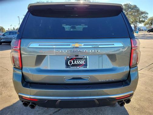 2023 Chevrolet Suburban Premier