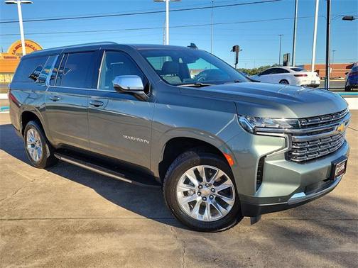 2023 Chevrolet Suburban Premier