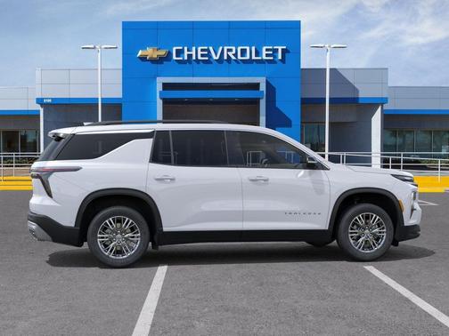Summit White 2027 Chevrolet Traverse LT