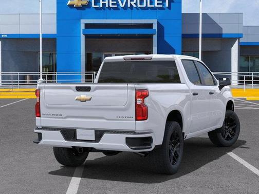 2025 Chevrolet Silverado 1500 Custom