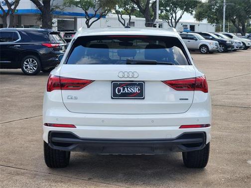 2023 Audi Q3 Premium 45 TFSI S line quattro Tiptronic