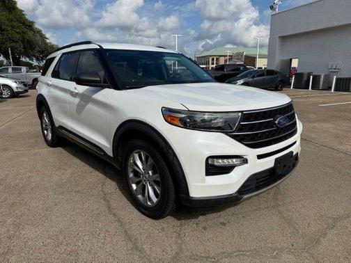 Star White Metallic Tri-Coat 2020 Ford Explorer XLT