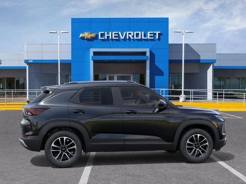 Mosaic Black Metallic 2026 Chevrolet Trailblazer LT