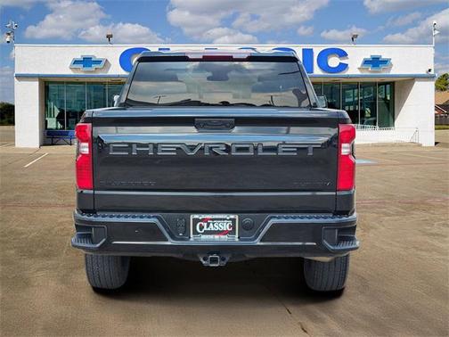 2023 Chevrolet Silverado 1500 Custom