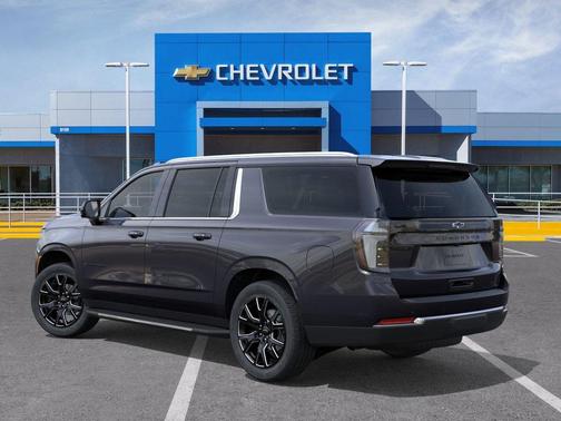 2026 Chevrolet Suburban LT