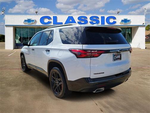 2023 Chevrolet Traverse Premier