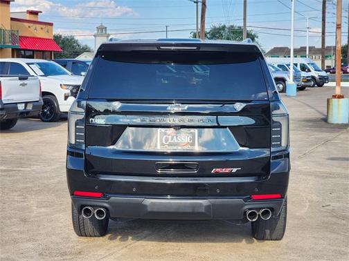 2025 Chevrolet Suburban RST