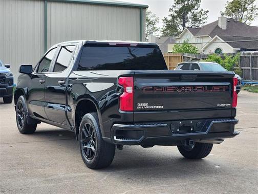 2023 Chevrolet Silverado 1500 Custom