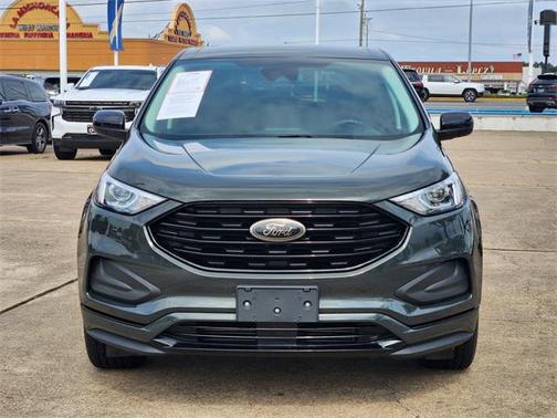 2022 Ford Edge SE