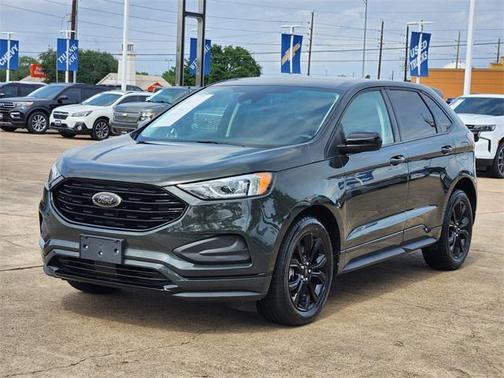 2022 Ford Edge SE