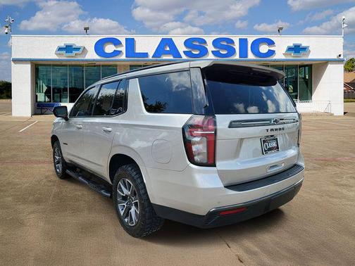 Empire Beige Metallic 2021 Chevrolet Tahoe 4WD Z71