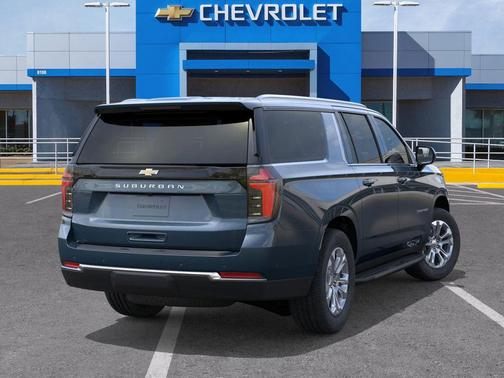 2025 Chevrolet Suburban LS
