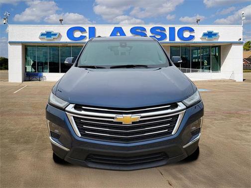 2022 Chevrolet Traverse LT Cloth