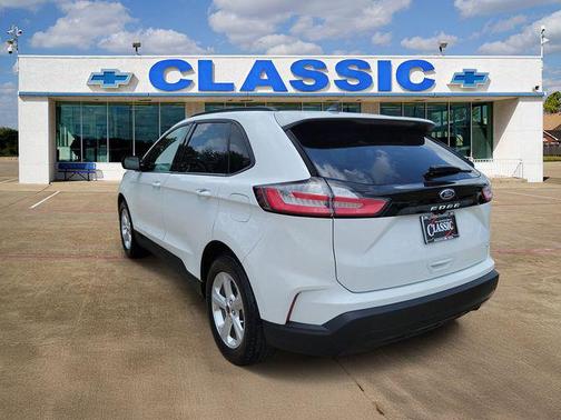 Oxford White 2023 Ford Edge SE