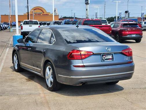 2016 Volkswagen Passat 1.8T S