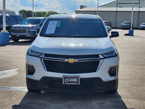 2022 Chevrolet Traverse LS