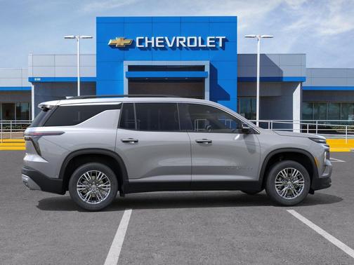 Sterling Gray Metallic 2026 Chevrolet Traverse LT