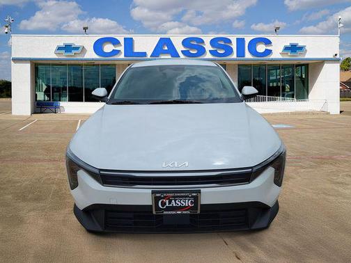 Snow White Pearl 2025 Kia K4 LXS