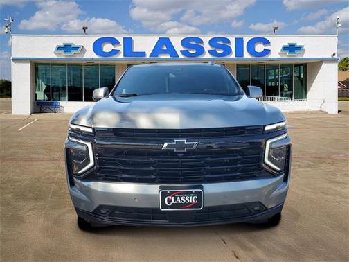 2025 Chevrolet Suburban RST