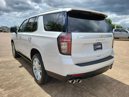 Iridescent Pearl Tricoat 2024 Chevrolet Tahoe 4WD High Country