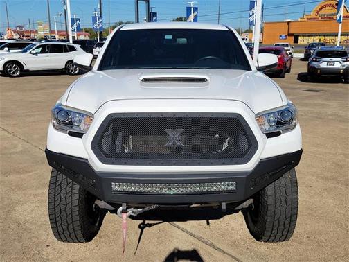 2017 Toyota Tacoma SR5