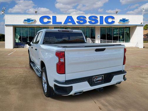 Summit White 2021 Chevrolet Silverado 1500 Custom