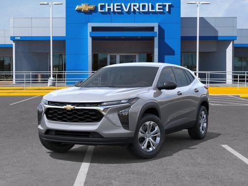 Sterling Gray Metallic 2026 Chevrolet Trax LS
