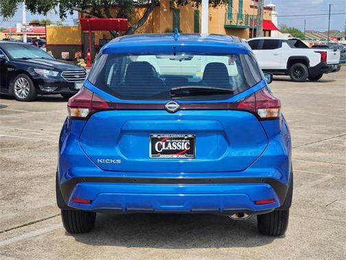 2024 Nissan Kicks S