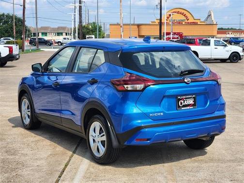 2024 Nissan Kicks S