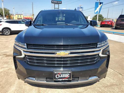 2023 Chevrolet Suburban LT