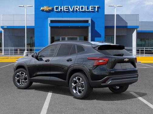 Mosaic Black Metallic 2026 Chevrolet Trax LT
