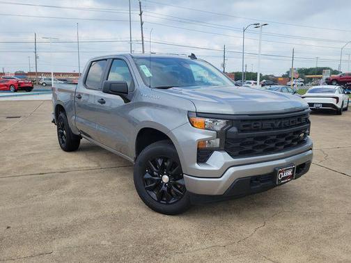 Sterling Gray Metallic 2025 Chevrolet Silverado 1500 Custom