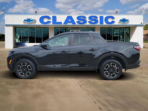 Phantom Black 2024 Hyundai SANTA CRUZ SE