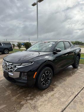 Phantom Black 2024 Hyundai SANTA CRUZ SE