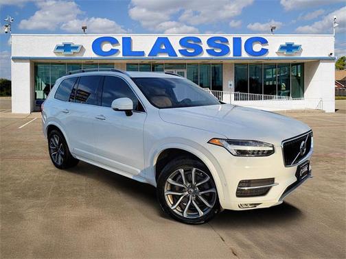 2018 Volvo XC90 T6 Momentum