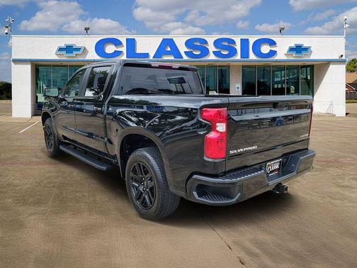 Black 2025 Chevrolet Silverado 1500 Custom